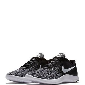 NIB Nike Flex Woman's size 10M Black/White